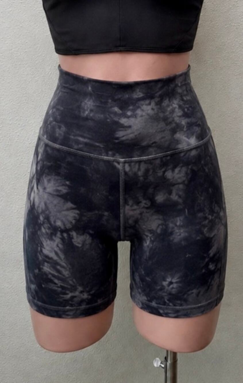 Lululemon Align Diamond Dye Biker Shorts Womens 2